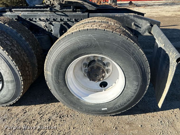 image for item OF9153 2011 Freightliner SD 122 Coronado semi truck