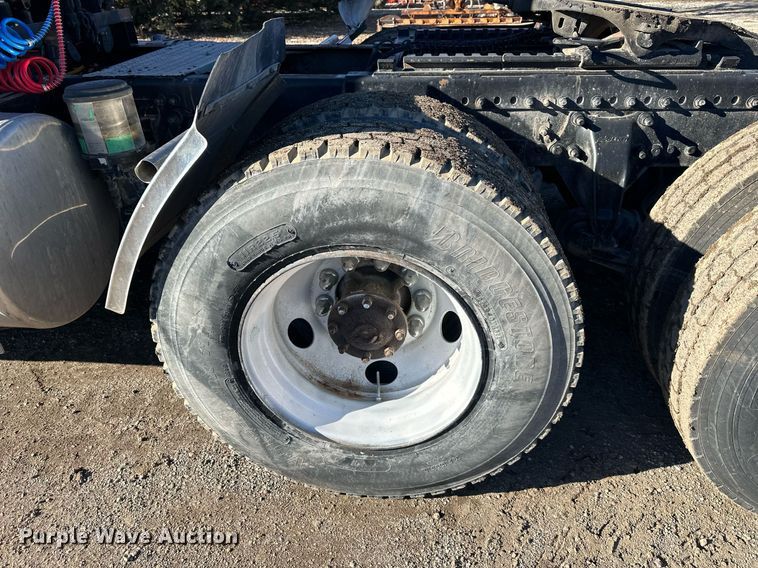 image for item OF9153 2011 Freightliner SD 122 Coronado semi truck