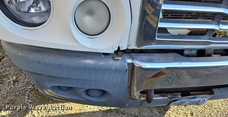 image for item OJ9703 2006 Freightliner  semi truck