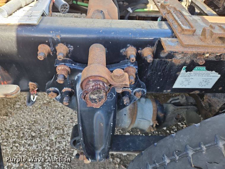 image for item OJ9703 2006 Freightliner  semi truck