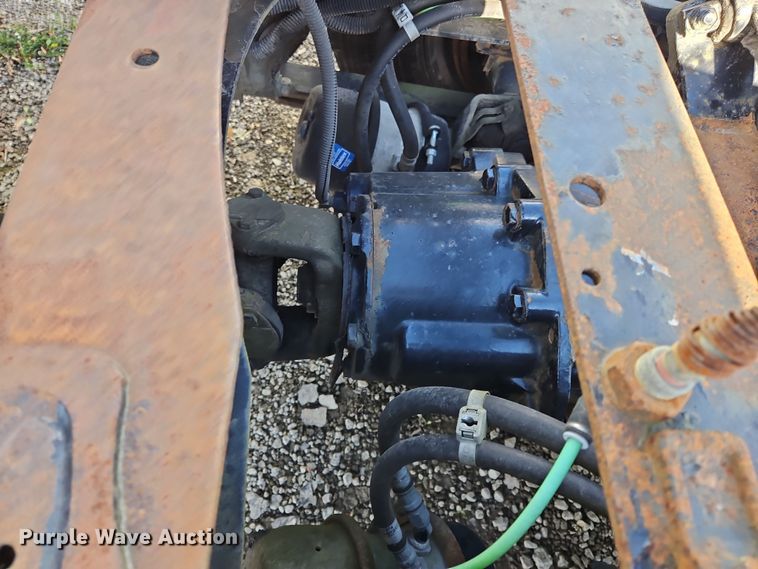 image for item OJ9703 2006 Freightliner  semi truck