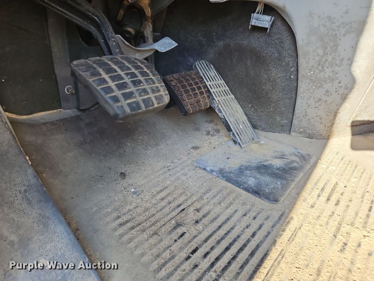 image for item OJ9703 2006 Freightliner  semi truck