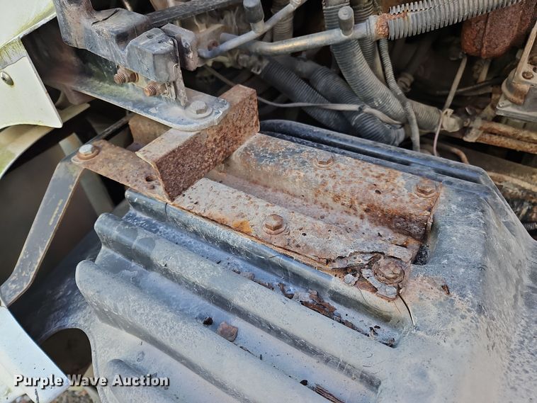 image for item OJ9703 2006 Freightliner  semi truck