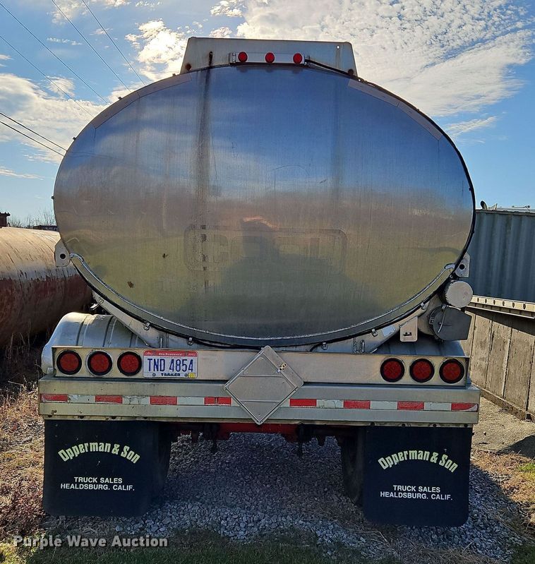 image for item OJ9704 1981 Clough Equipment  tank trailer