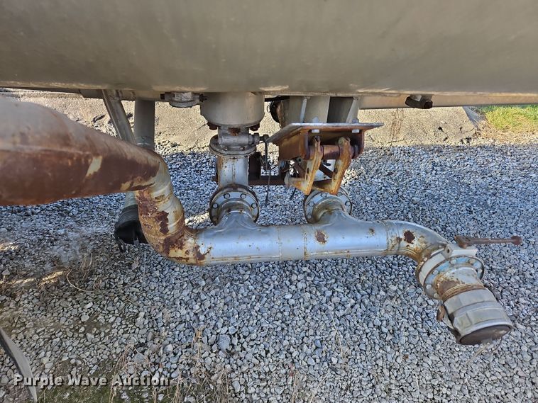 image for item OJ9704 1981 Clough Equipment  tank trailer