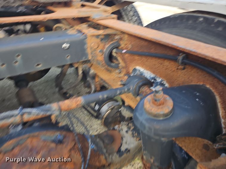 image for item OJ9706 2005 Peterbilt 379  semi truck