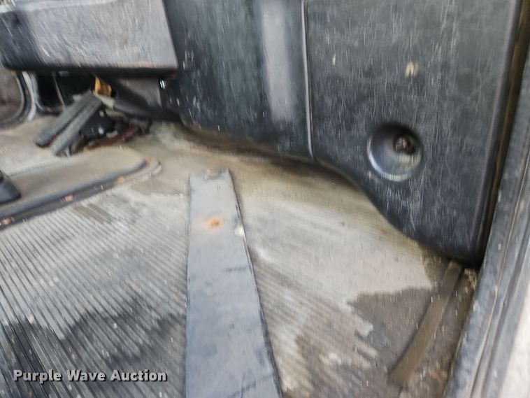 image for item OJ9706 2005 Peterbilt 379  semi truck