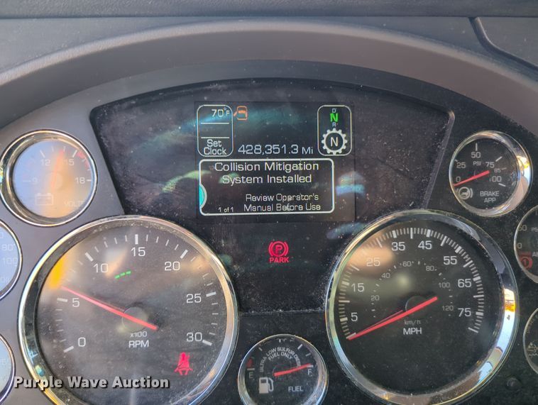 image for item OL9130 2020 Kenworth T680  semi truck