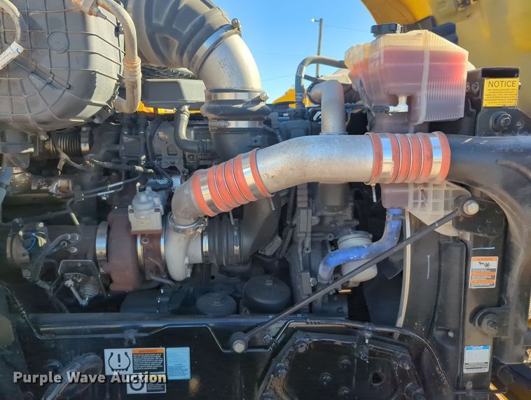 image for item OL9130 2020 Kenworth T680  semi truck