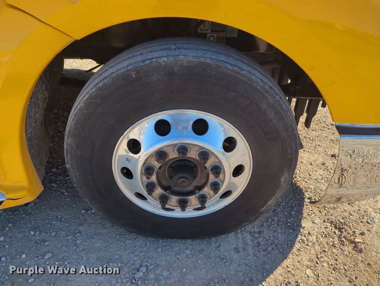 image for item OL9130 2020 Kenworth T680  semi truck