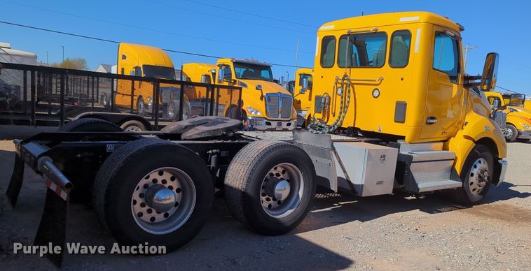 image for item OL9131 2019 Kenworth T680  semi truck