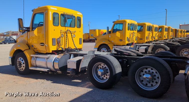 image for item OL9131 2019 Kenworth T680  semi truck