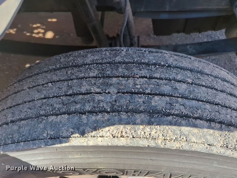 image for item OL9131 2019 Kenworth T680  semi truck