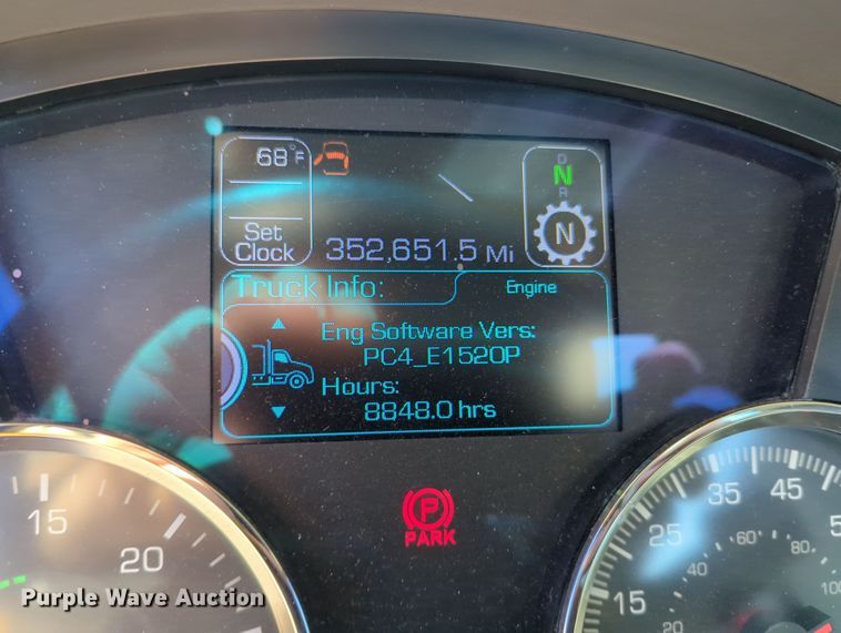 image for item OL9132 2020 Kenworth T680  semi truck