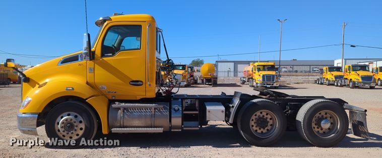 image for item OL9135 2020 Kenworth T680  semi truck