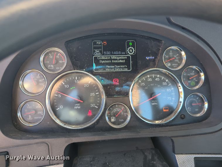 image for item OL9135 2020 Kenworth T680  semi truck