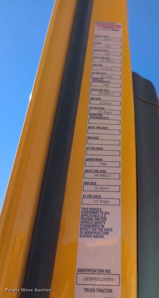 image for item OL9135 2020 Kenworth T680  semi truck