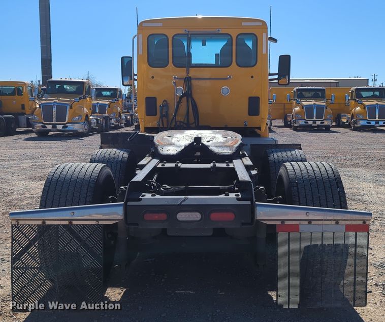 image for item OL9136 2019 Kenworth T680  semi truck