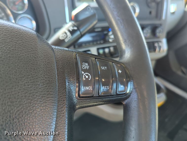 image for item OL9136 2019 Kenworth T680  semi truck