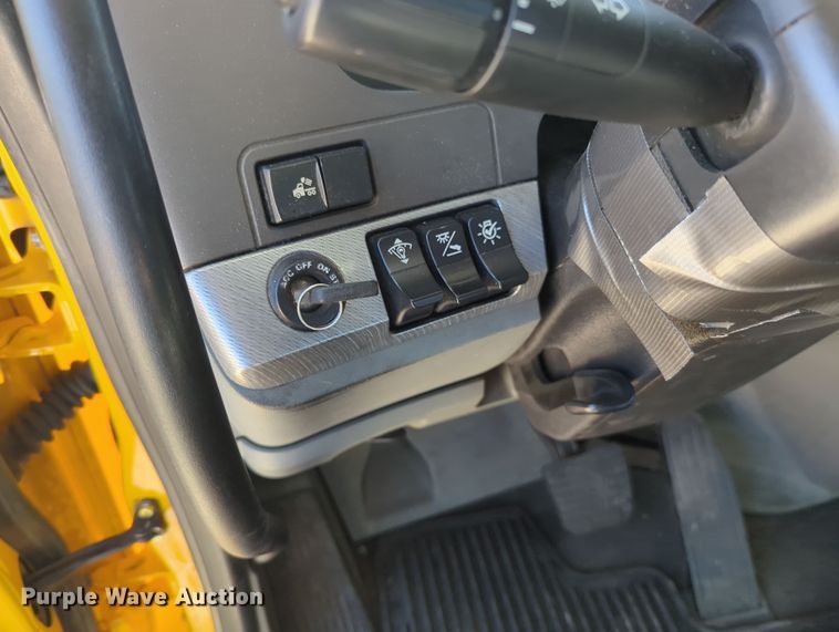 image for item OL9136 2019 Kenworth T680  semi truck