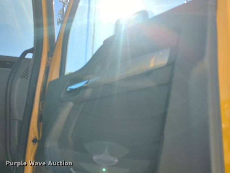 image for item OL9136 2019 Kenworth T680  semi truck