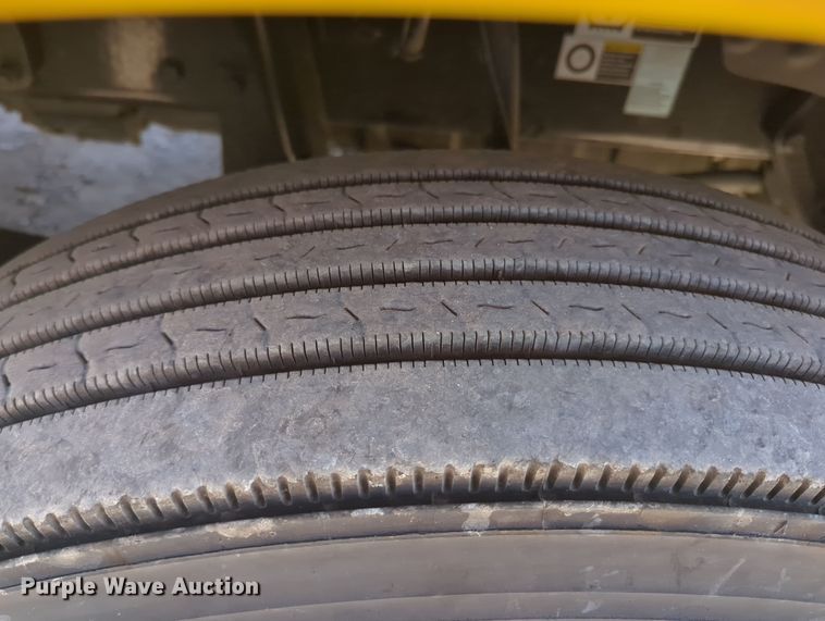 image for item OL9136 2019 Kenworth T680  semi truck