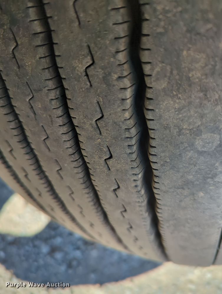 image for item OL9136 2019 Kenworth T680  semi truck