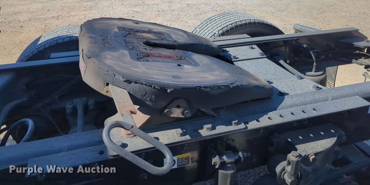 image for item OL9139 2019 Kenworth T680  semi truck