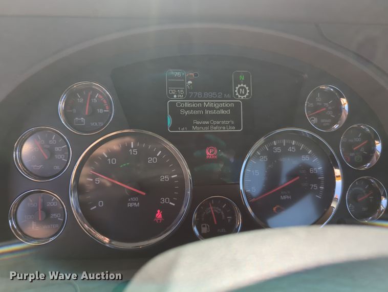 image for item OL9139 2019 Kenworth T680  semi truck