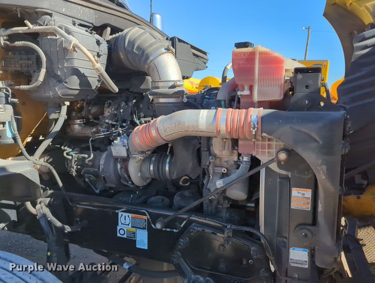 image for item OL9139 2019 Kenworth T680  semi truck