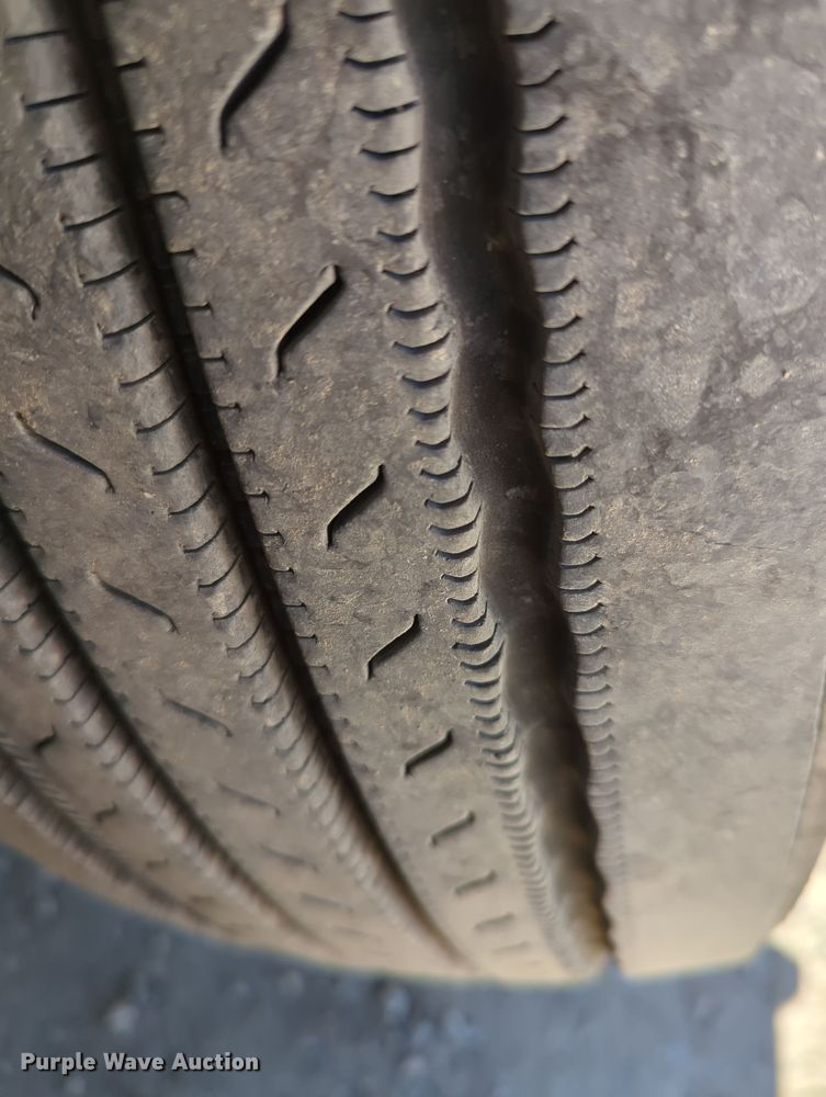 image for item OL9139 2019 Kenworth T680  semi truck