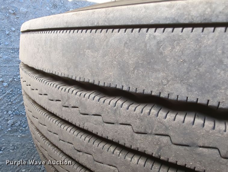 image for item OL9139 2019 Kenworth T680  semi truck