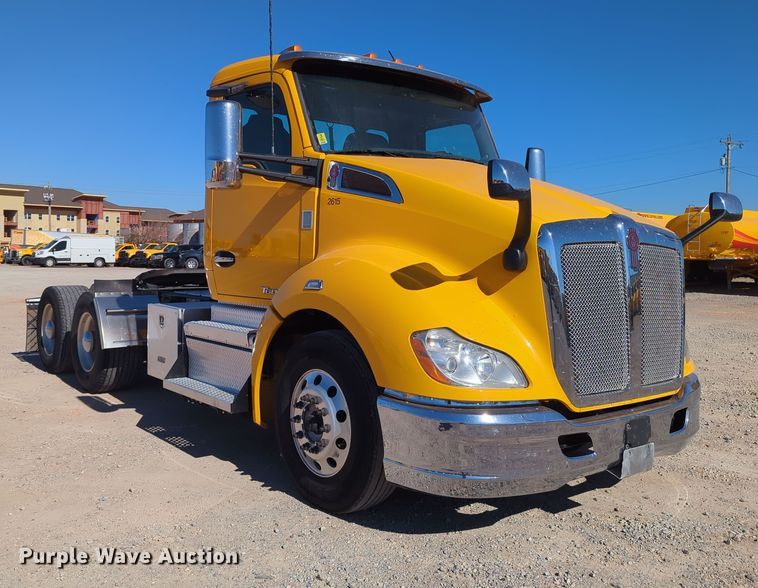 image for item OL9141 2019 Kenworth T680  semi truck
