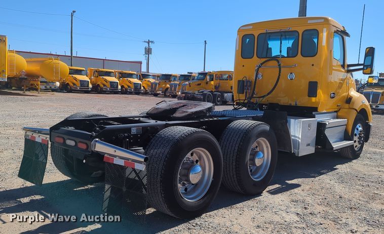 image for item OL9141 2019 Kenworth T680  semi truck