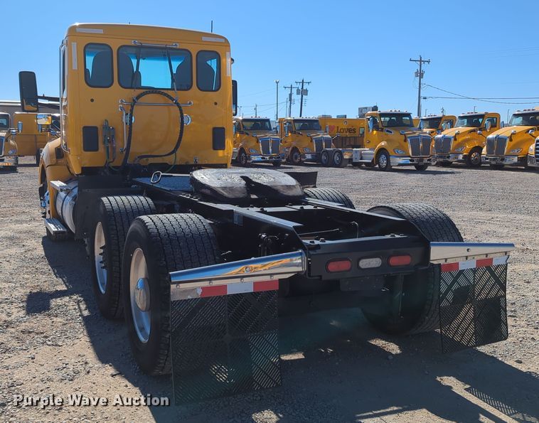 image for item OL9141 2019 Kenworth T680  semi truck