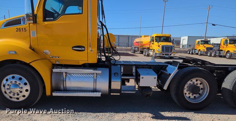 image for item OL9141 2019 Kenworth T680  semi truck