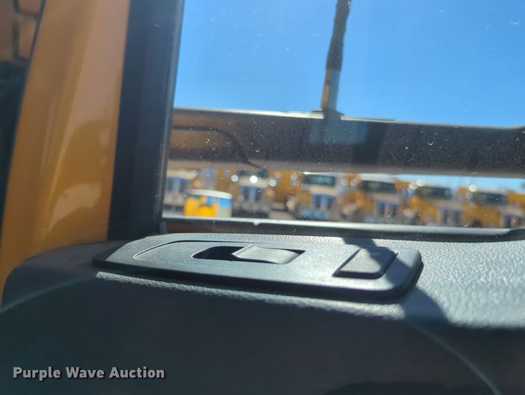 image for item OL9141 2019 Kenworth T680  semi truck