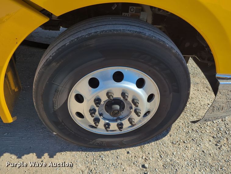 image for item OL9141 2019 Kenworth T680  semi truck