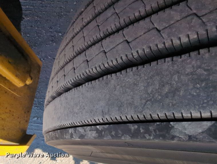 image for item OL9141 2019 Kenworth T680  semi truck