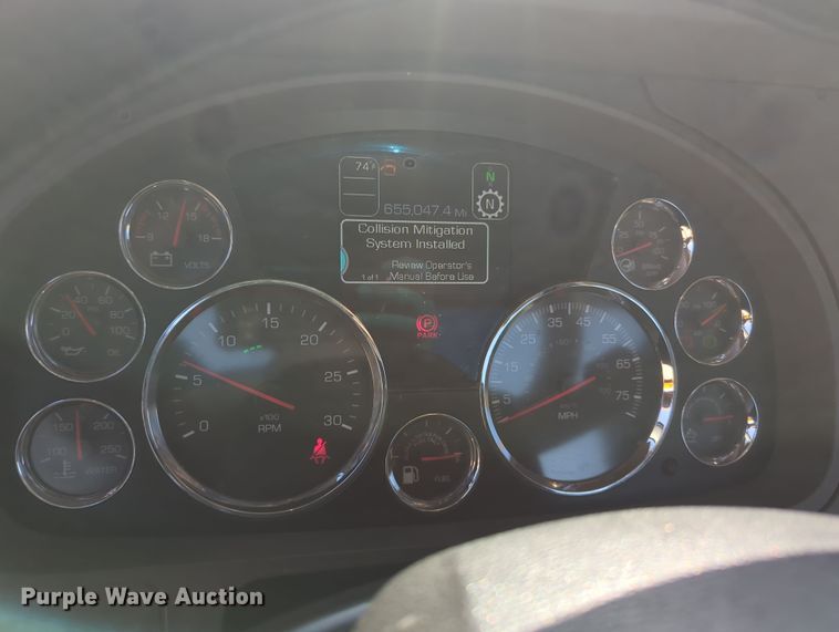 image for item OL9142 2019 Kenworth T680  semi truck