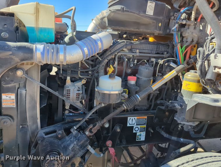 image for item OL9142 2019 Kenworth T680  semi truck