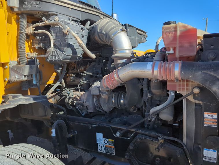 image for item OL9142 2019 Kenworth T680  semi truck