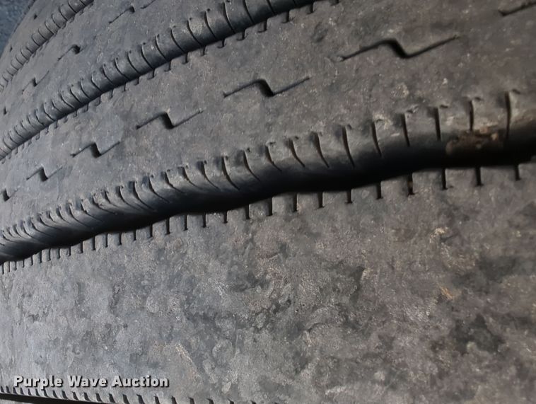 image for item OL9142 2019 Kenworth T680  semi truck