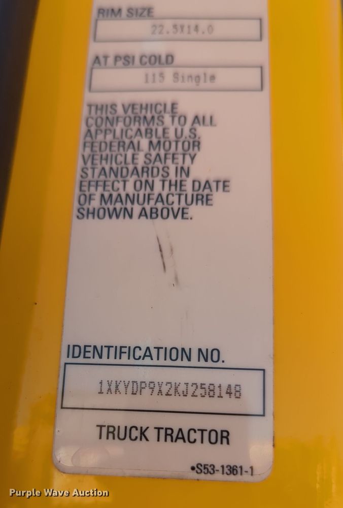 image for item OL9142 2019 Kenworth T680  semi truck