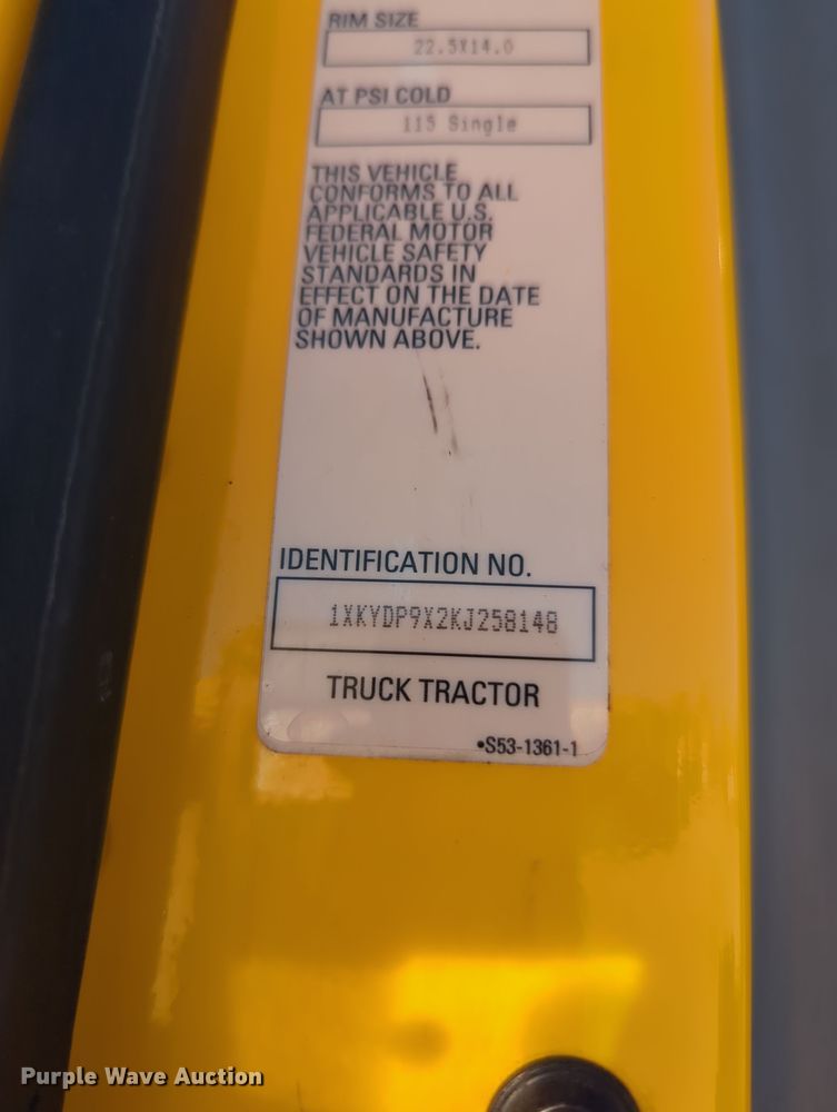 image for item OL9142 2019 Kenworth T680  semi truck