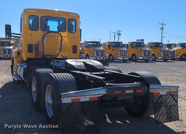 image for item OL9143 2019 Kenworth T680  semi truck