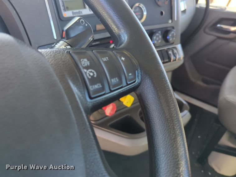 image for item OL9143 2019 Kenworth T680  semi truck