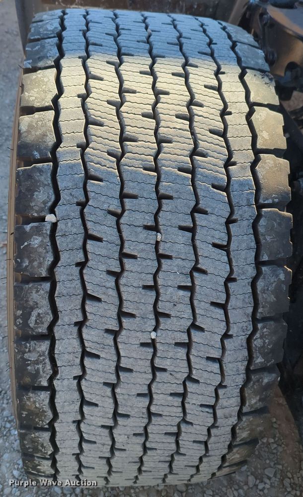 image for item OL9143 2019 Kenworth T680  semi truck