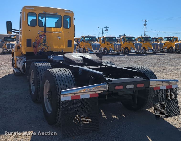 image for item OL9144 2019 Kenworth T680  semi truck