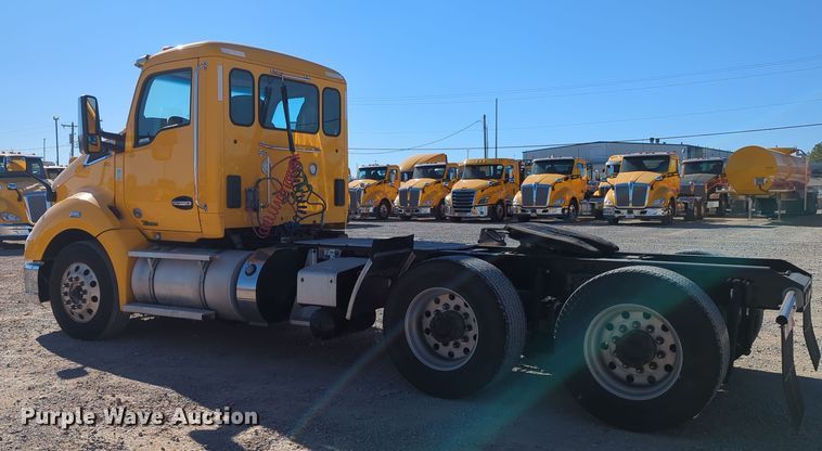 image for item OL9144 2019 Kenworth T680  semi truck